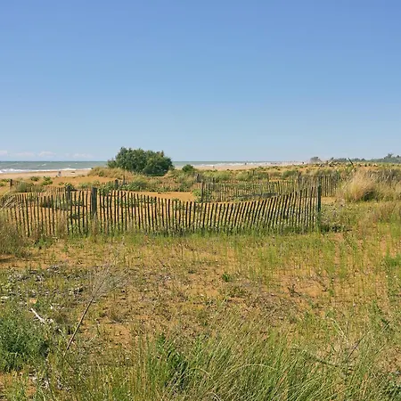 Relax Just 50m From The - Beahost Apartman